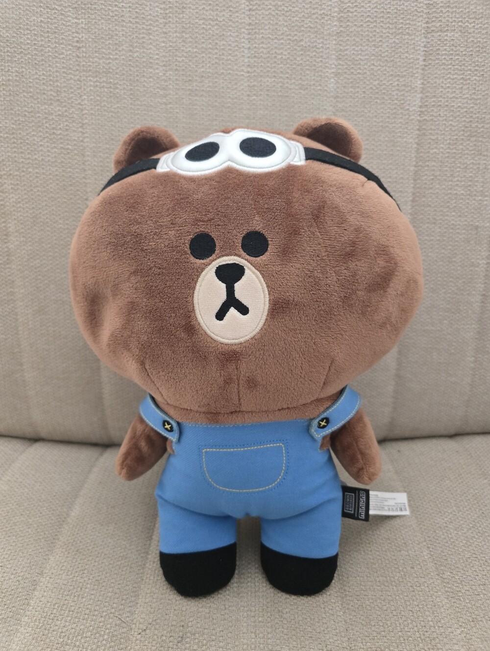 LINE FRIENDS Official BROWN W/MINIONS REVERSIBLE